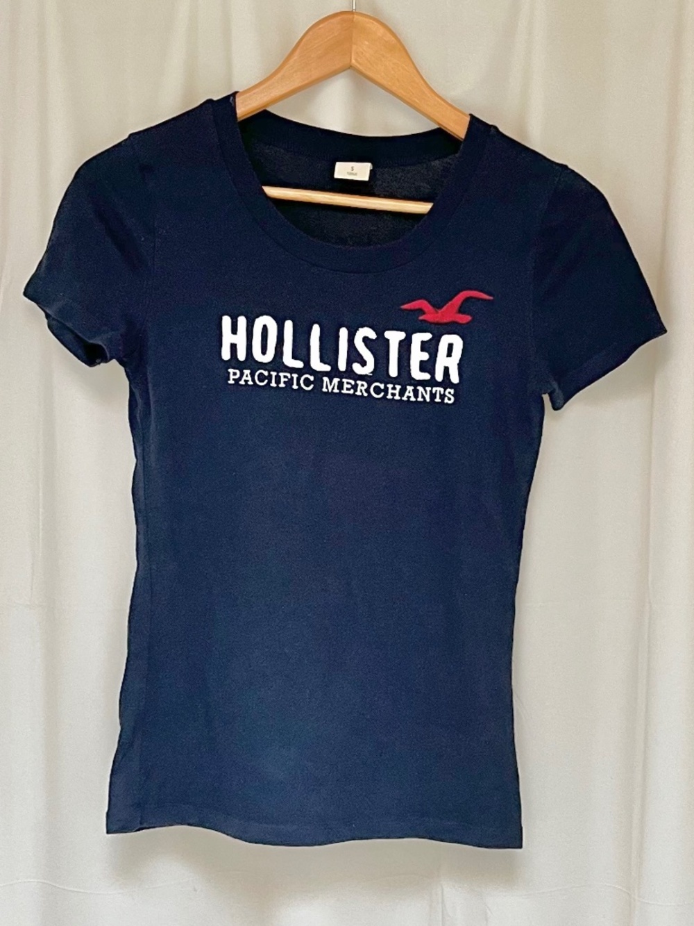 Hollister navy blue logo tee